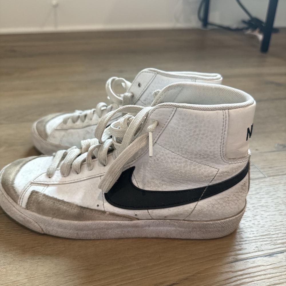 Nike Blazer Mid Black and White Sneakers